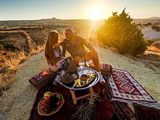 Cappadocia Romantic Sunset Picnic and Private Horse Tour