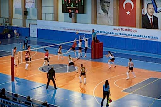 Damat İbrahim Paşa Spor Salonu Kiralama